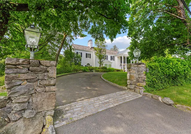 Photo 3 of Sale Pending at 25 Stratford Rd, Harrison, NY 10528 | MLS# 968931 | Listing updated on 2026-03-25