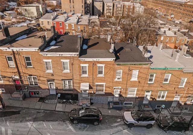 2nd image of 37 Moquette Row S, Yonkers, NY 10703 | MLS# 968949