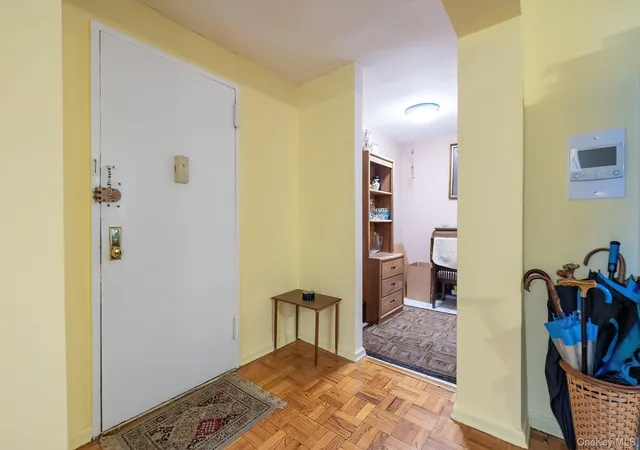5th image of 75 W 238Th St #2D, New York, NY 10463 | MLS# 968977