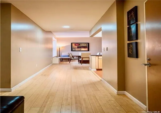 4th image of 837 Washington Ave, New York, NY 10451