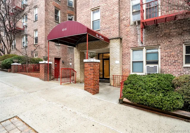 28th image of 67 25 Clyde St #3M, Forest Hills, NY 11375 | MLS# 969014