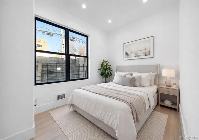 Listing Photo 5 - Condo for sale in building located at 953 Tilden St, New York, NY 10469