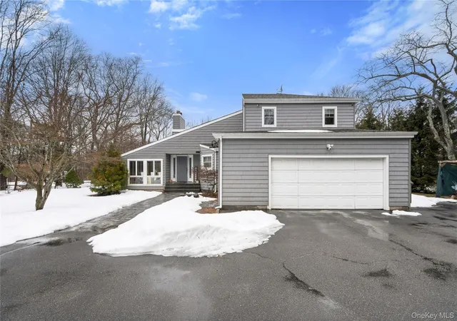 2nd image of 4 Monte Ln, Center Moriches, NY 11934 | MLS# 969059