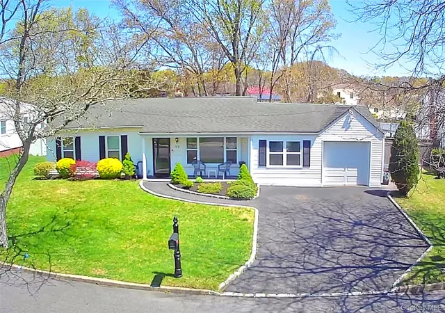 Photo 1 of Sale Pending at 93 Burleigh Dr, Islip, NY 11741 | MLS# 969082 | Listing updated on 2026-04-09