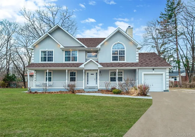 1st image of 6 Denmark Ct, Huntington, NY 11743 | MLS# 969134