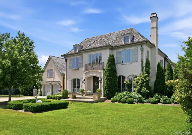 1st image of 7 Sexton Dr, Islip, NY 11795 | MLS# 969168
