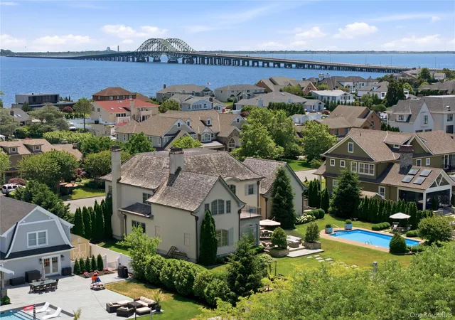 4th image of 7 Sexton Dr, Islip, NY 11795 | MLS# 969168