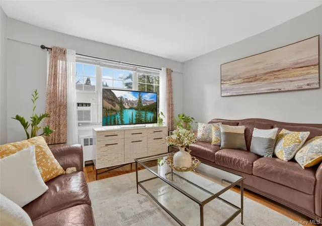 Photo 1 of Sale Pending at 23 Fieldstone Dr #169, Greenburgh, NY 10530 | MLS# 969191 | Listing updated on 2026-05-29