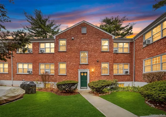 Photo 25 of Sale Pending at 23 Fieldstone Dr #169, Greenburgh, NY 10530 | MLS# 969191 | Listing updated on 2026-05-29