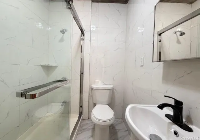Listing Photo 4 - Condo for sale in building located at 2896 Heath Ave, Bronx, NY 10463