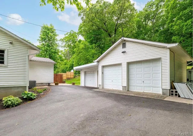 5th image of 337 Freetown Hwy, Wallkill, NY 12589 | MLS# 969225