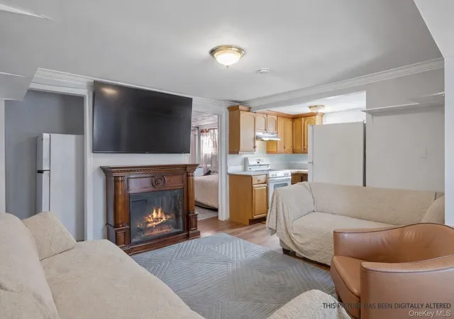 5th image of 346 Maple Ave, Riverhead, NY 11901 | MLS# 969226