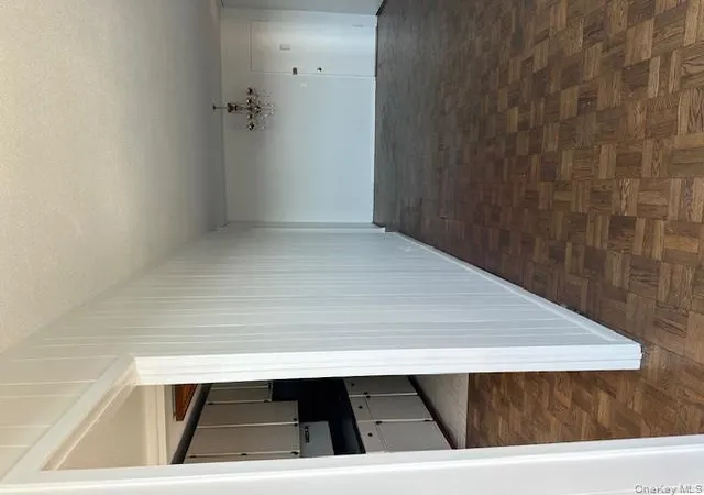 4th image of 2400 Johnson Ave #4H, New York, NY 10463 | MLS# 969246