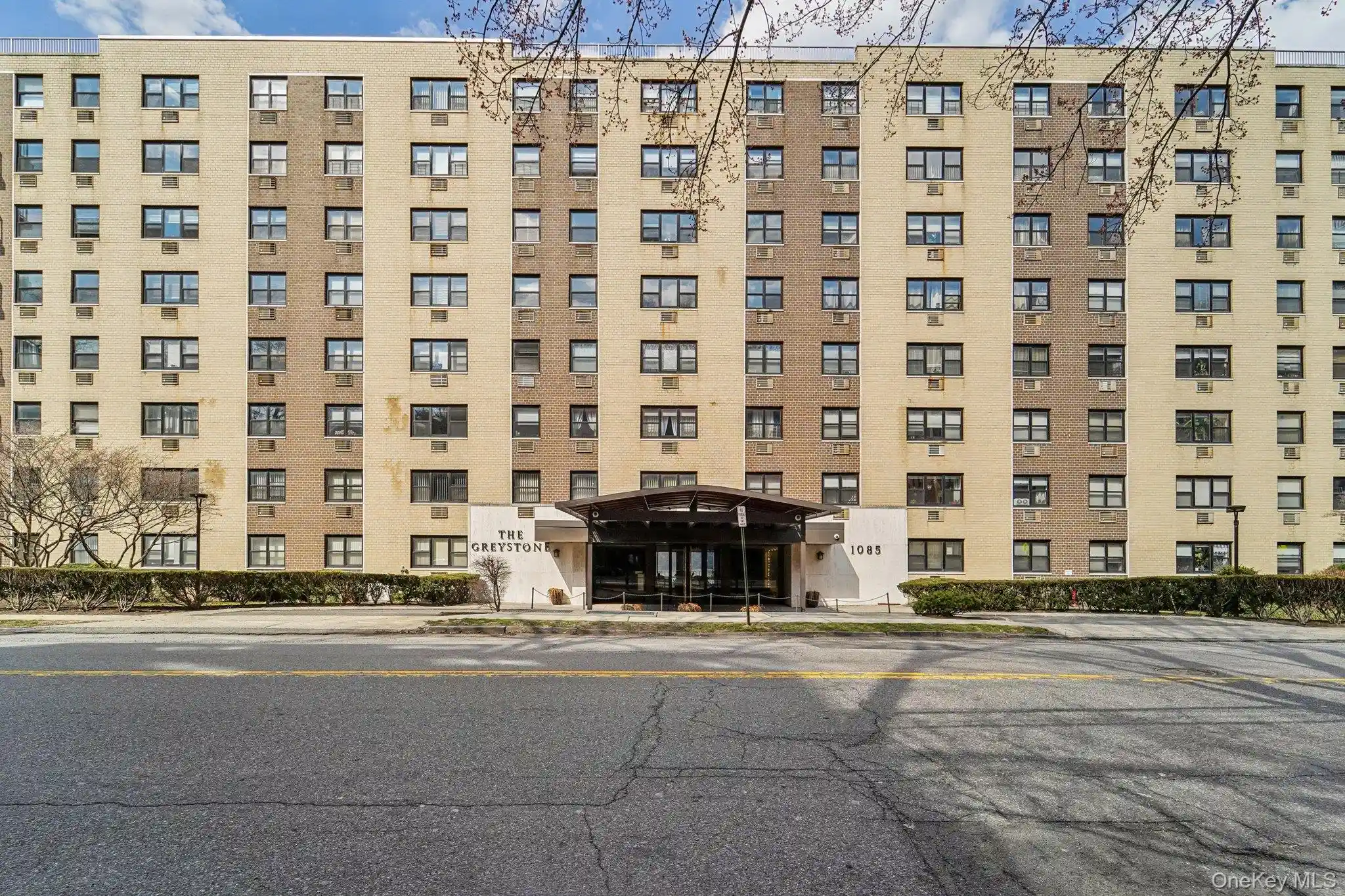 Listing Photo 2 - Condo for sale in 1085 Warburton Ave located at 1085 Warburton Ave, Yonkers, NY 10701 - Unit #316