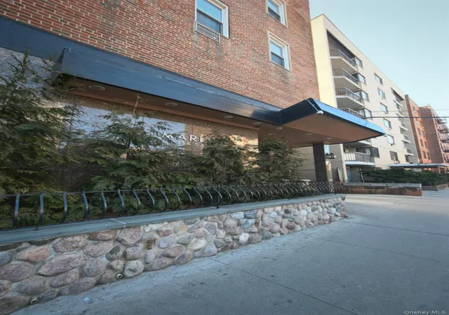22nd image of 134 54 Maple Ave #2W, Flushing, NY 11355 | MLS# 969253