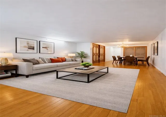 4th image of 134-54 Maple Ave, New York, NY 11355