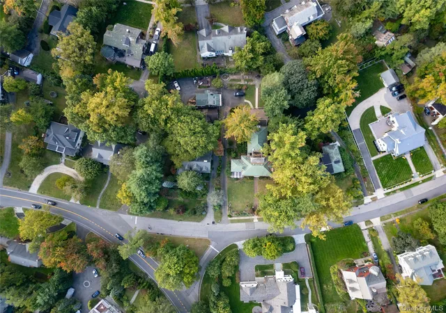 15th image of 26 Overlook Cir, New Rochelle, NY 10804 | MLS# 969297