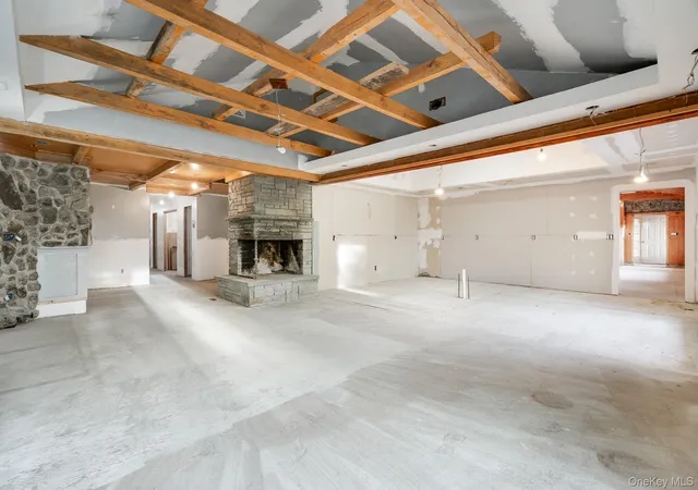 Photo 4 of Single family home for sale at 233 Forest Hl Dr, Kingston, NY 12401 | MLS# 969298 | Listing updated on 2026-03-14