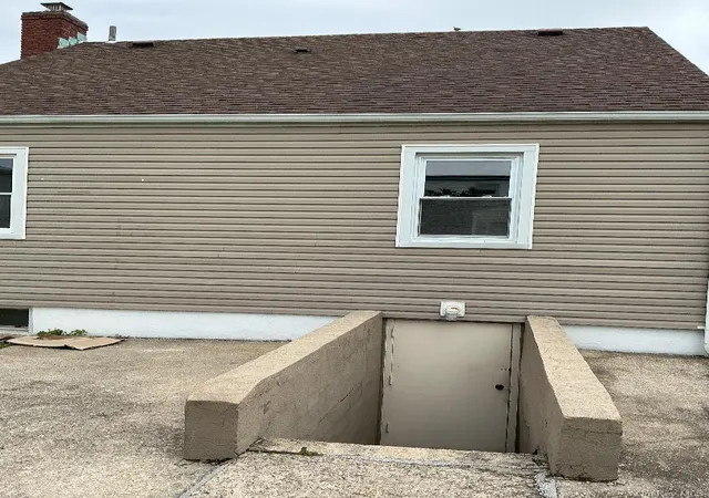 4th image of 296 Chester St, Hempstead, NY 11553 | MLS# 969304