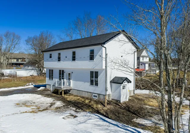 Photo 3 of Single family home for sale at 6 Maple Ave, Fallsburg, NY 12747 | MLS# 969313 | Listing updated on 2026-08-30