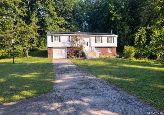 Homes for sale in Hyde Park, NY | 88 W Pine Rd, Hyde Park, NY 12580 | MLS# 969403