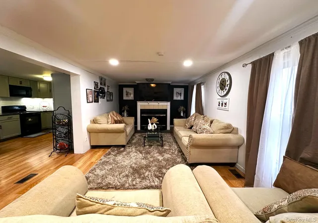 Homes for sale in Hyde Park, NY | 88 W Pine Rd, Hyde Park, NY 12580 | MLS# 969403