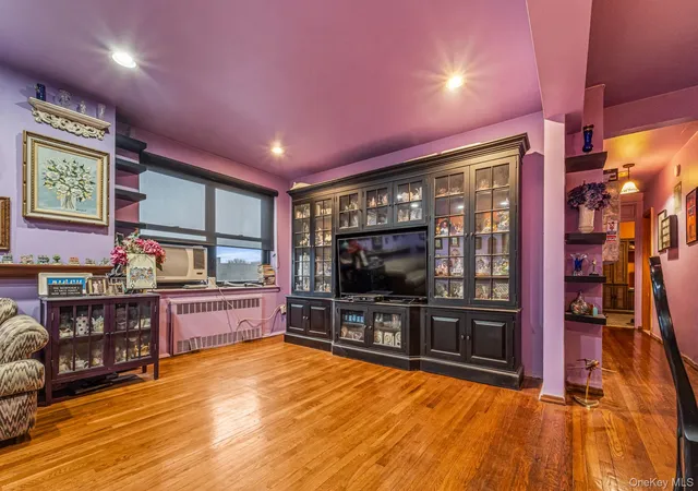 2nd image of 141 10 28 Ave #6B, Flushing, NY 11354 | MLS# 969587