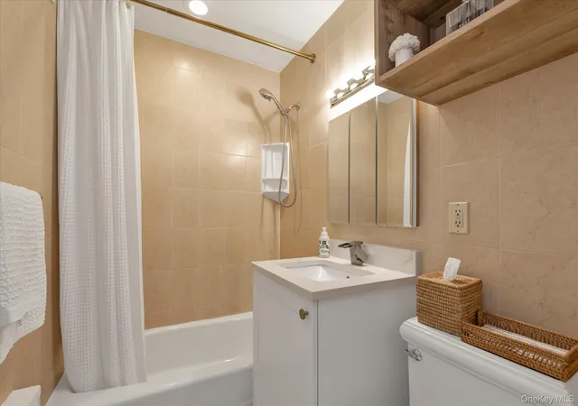 Listing Photo 5 - Condo for sale in building located at 210-08 41st Ave, New York, NY 11361