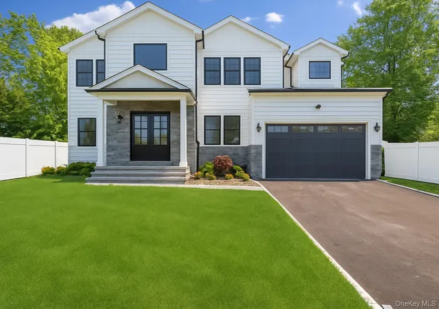 Photo 1 of Sale Pending at 27 Belmont Cir, Oyster Bay, NY 11791 | MLS# 969630 | Listing updated on 2026-04-15