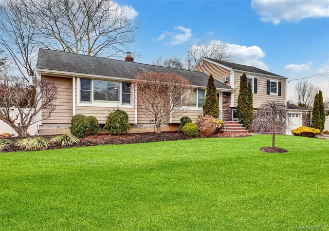 2nd image of 18 Frost Ln, Greenlawn, NY 11740 | MLS# 969631