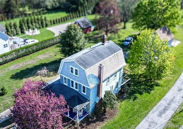 2nd image of 630 New Suffolk Rd, Southold, NY 11935 | MLS# 969684