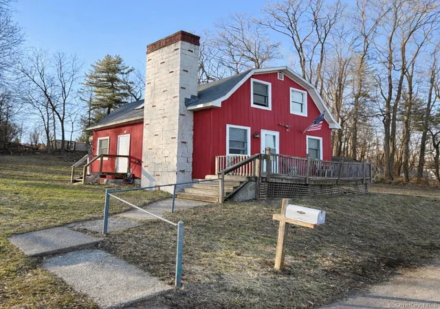 1st image of 25 Pierpont Ave, Newburgh (town), NY 12550 | MLS# 969712