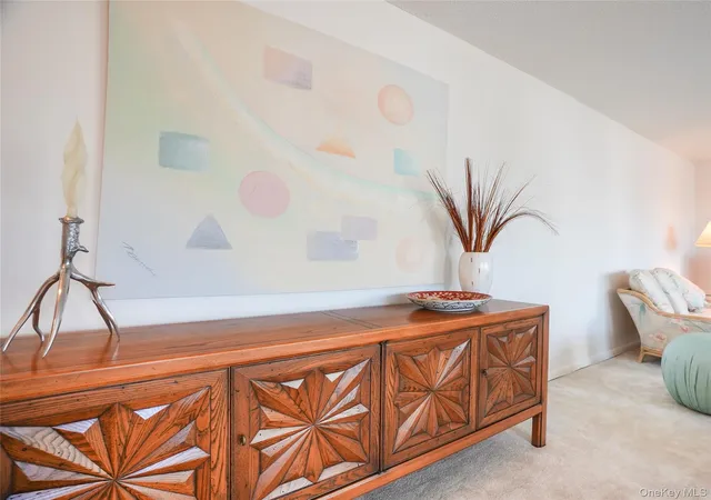 Listing Photo 3 - Condo for sale in building located at 400 High Pt Dr, Greenburgh, NY 10530 - Unit #204