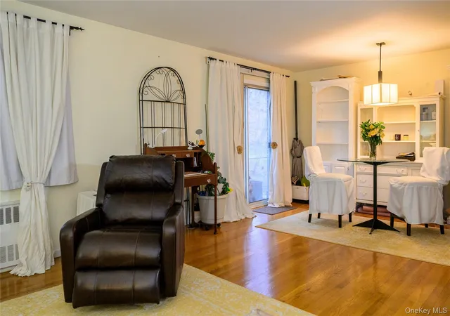 Photo 4 of House for sale at 155 Charter Cir #155, Ossining, NY 10562 | MLS# 969852 | Listing updated on 2026-09-04