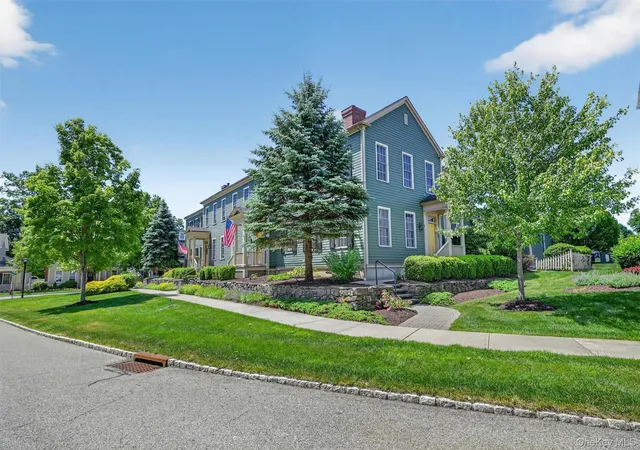 Homes for sale in Warwick (town), NY | 50 Cropsey St, Warwick (town), NY 10990 | MLS# 969865