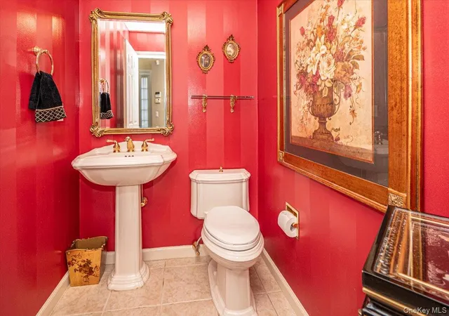 5th image of 420 Florencia Pl, Huntington, NY 11747 | MLS# 970078