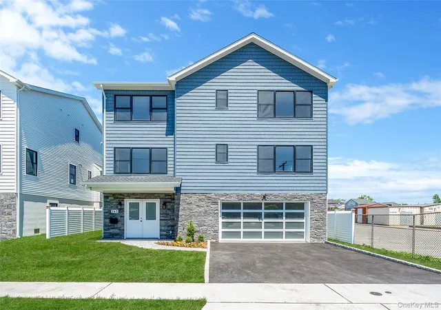 Photo 1 of Single family home for sale at 243 Mott St, Oceanside, NY 11572 | MLS# 970180 | Listing updated on 2026-10-08