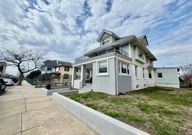 2nd image of 121 W Chester St, Long Beach, NY 11561 | MLS# 970196