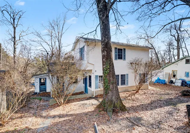 2nd image of 3 Diane Ct, Warwick (town), NY 10925 | MLS# 970217