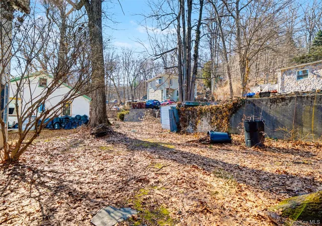 36th image of 3 Diane Ct, Warwick (town), NY 10925 | MLS# 970217