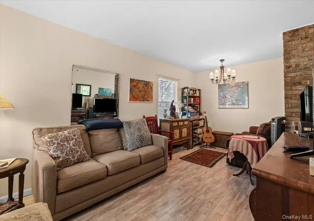 Photo 3 of Sale Pending at 41 Lakeside Dr, Huntington, NY 11721 | MLS# 970234 | Listing updated on 2026-10-01