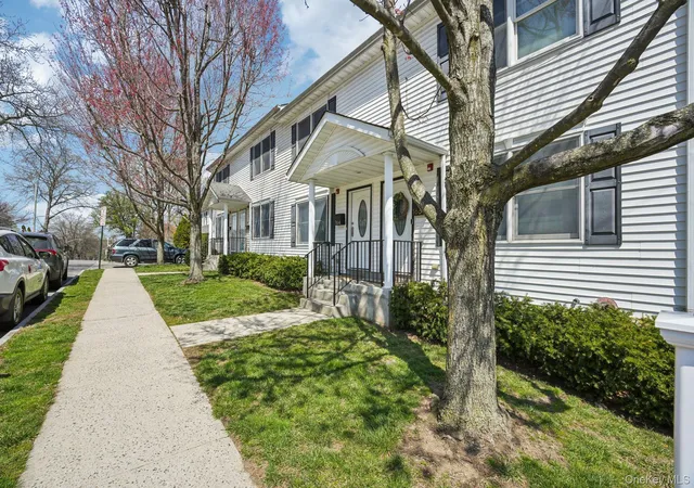 Photo 2 of Sale Pending at 162 Harding Ave, White Plains, NY 10606 | MLS# 970235 | Listing updated on 2026-08-21