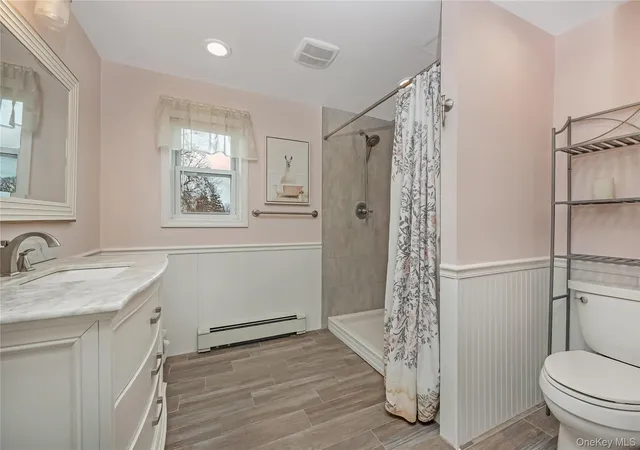 24th image of 15 Bingham Pl, Babylon, NY 11701 | MLS# 970242