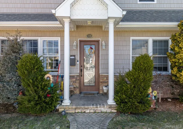 3rd image of 732 Sunrise Ave, Hempstead, NY 11710 | MLS# 970269