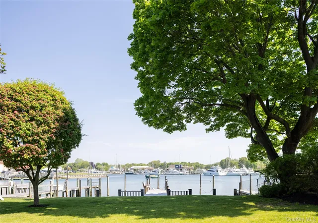 4th image of 168 Sterling St, Southold, NY 11944 | MLS# 970395