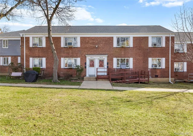Listing Photo 1 - Condo for sale in building located at 226-10 Manor Rd, New York, NY 11427