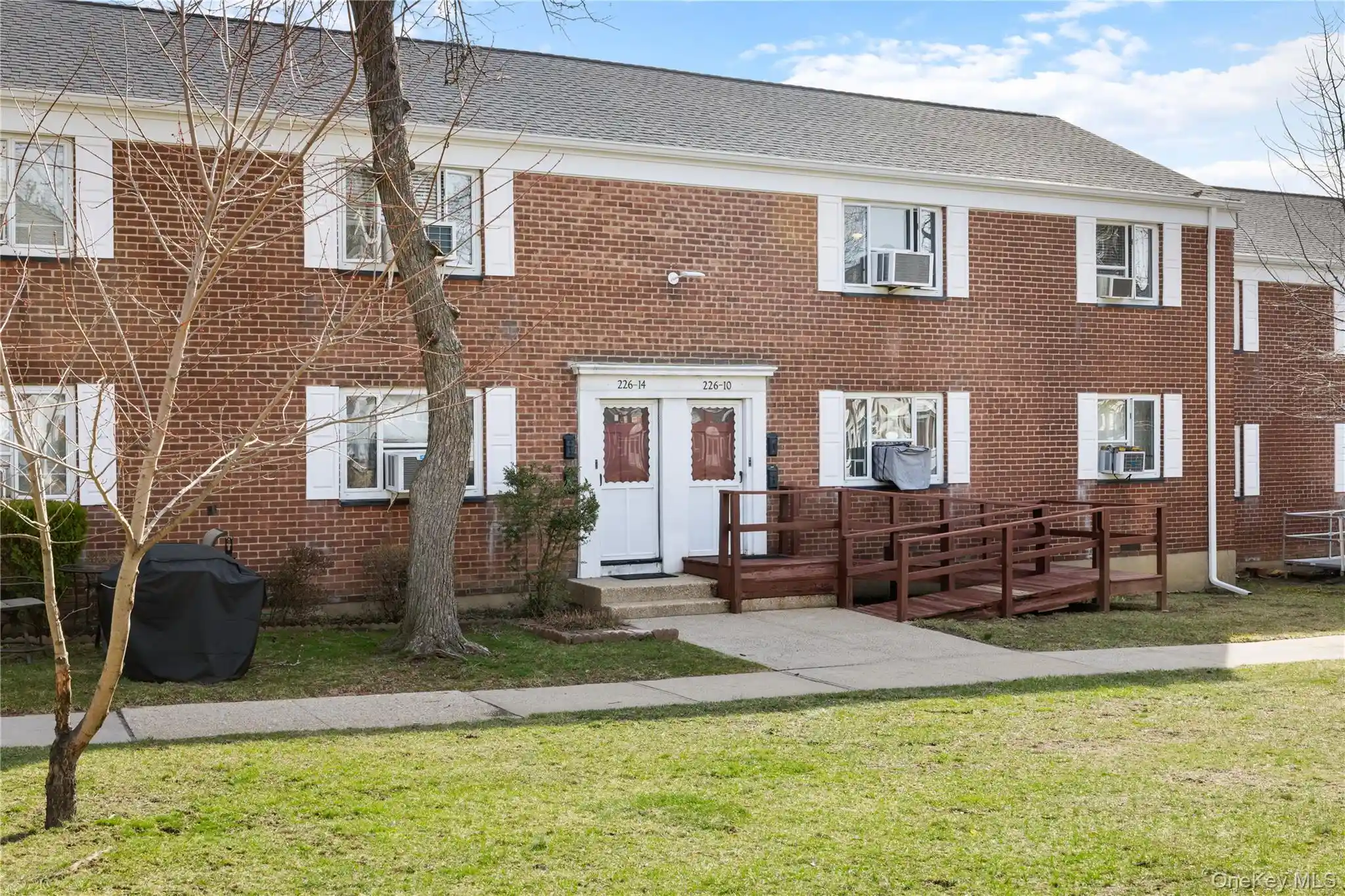 Listing Photo 2 - Condo for sale in 226-10 Manor Rd located at 226-10 Manor Rd, New York, NY 11427 - Unit 226-10 Manor Rd
