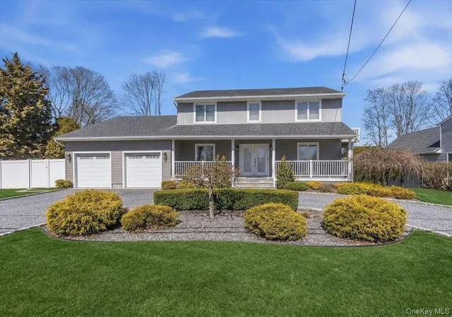 1st image of 949 Union St, Bohemia, NY 11716 | MLS# 970441