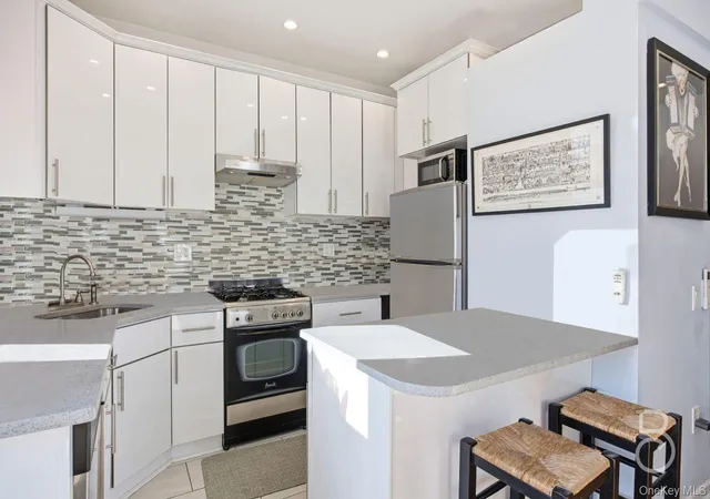Photo 4 of House for sale at 31-73 41st Street, New York, NY 11103 | MLS# 970460 | Listing updated on 2026-09-15
