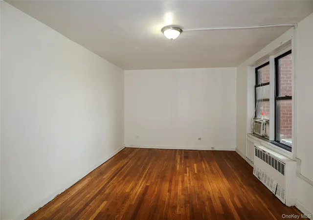 Photo 3 of Condo for sale at 8720 175th Street #3J, New York, NY 11432 | MLS# 970551 | Listing updated on 2026-08-27